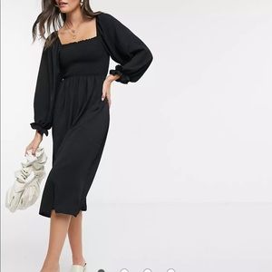 New Look shirred square neck midi dress in black